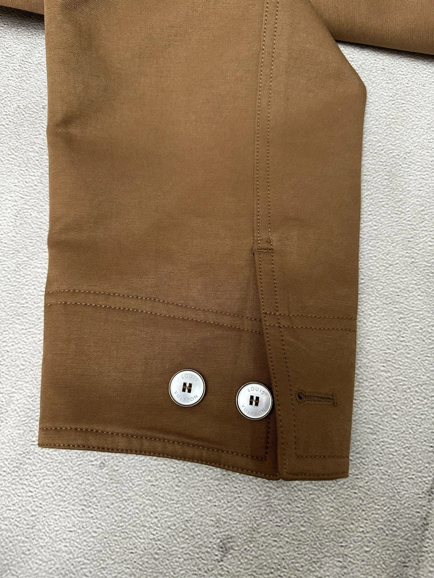 wg.luxury-- 8V Nigo item: E-F431J1719